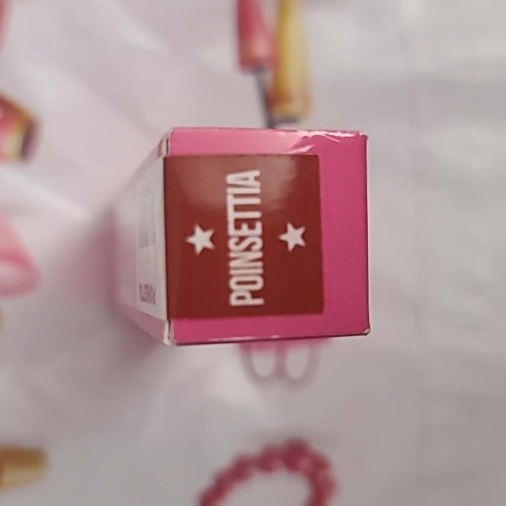 Poinsettia • Jeffree Star Cosmetics✨Velour Liquid Lipstick • New in Box